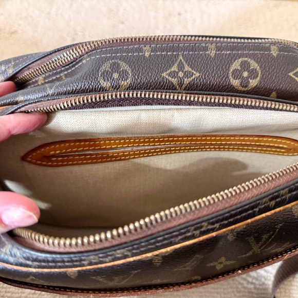 Vintage Louis Vuitton LV Monogram Reporter PM - Picture 11 of 16